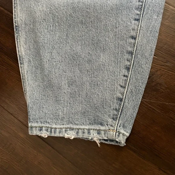 KanCan Pleated + Tapered Fit Barrel Denim - Picture 8 of 11